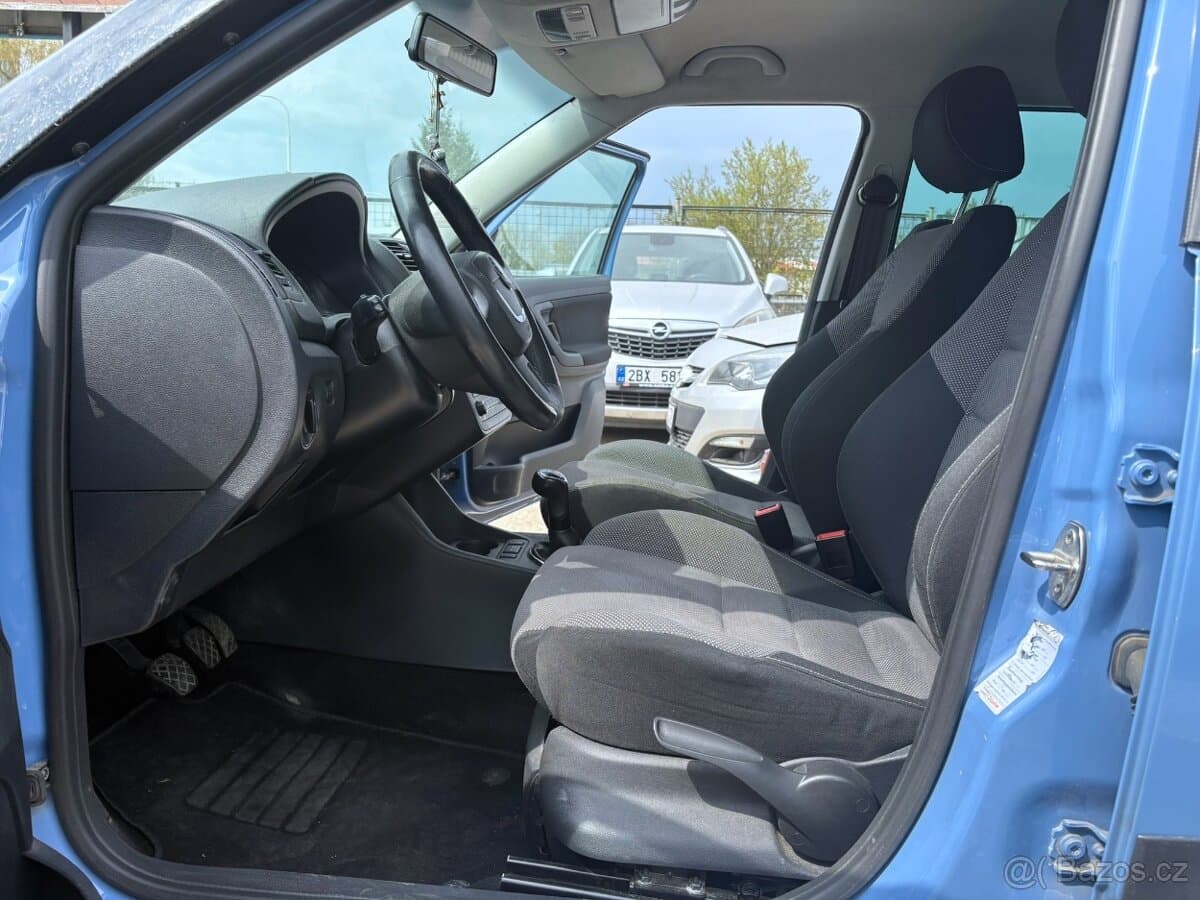 2011 Škoda FABIA - 8