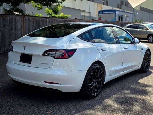 2021 Tesla MODEL 3 - 8