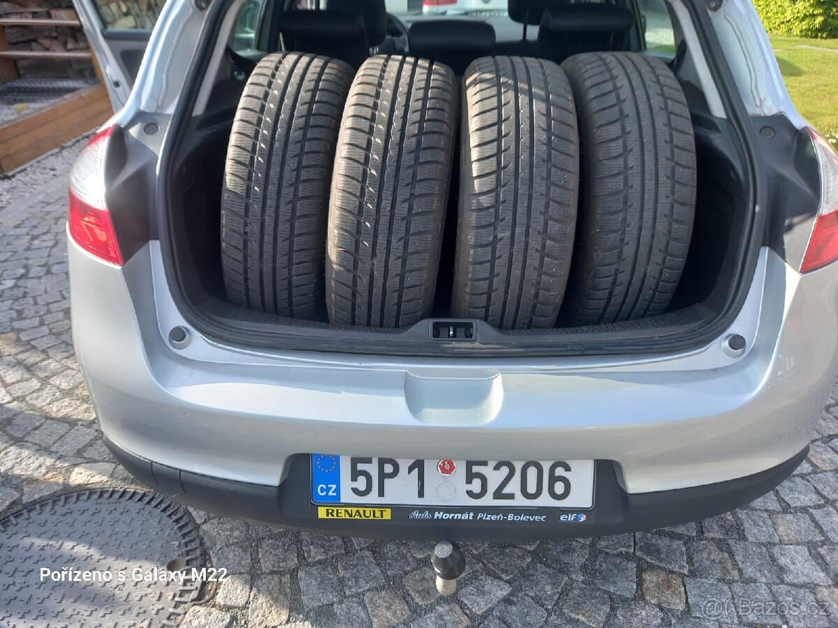 2011 Renault MEGANE - 8