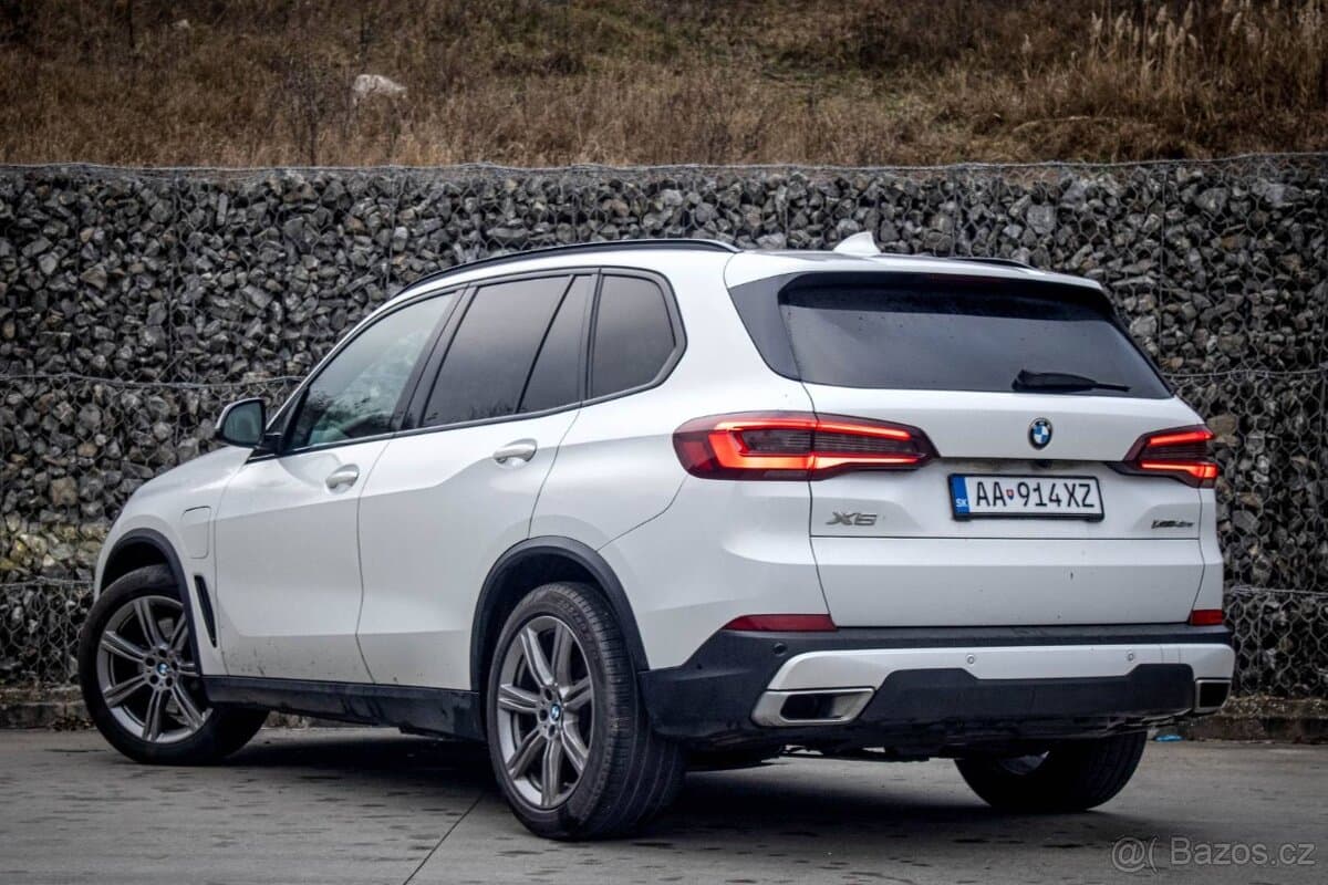 2020 BMW X5 - 8