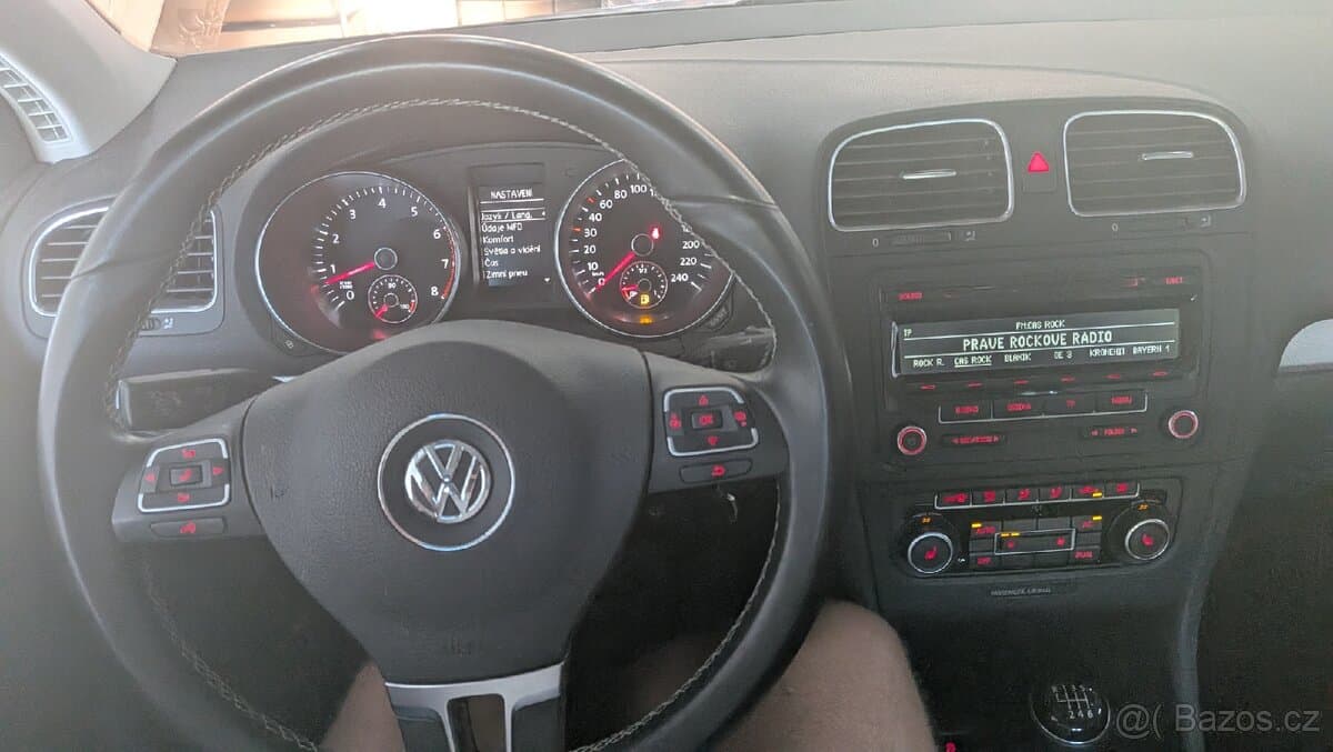 2012 Volkswagen GOLF - 8