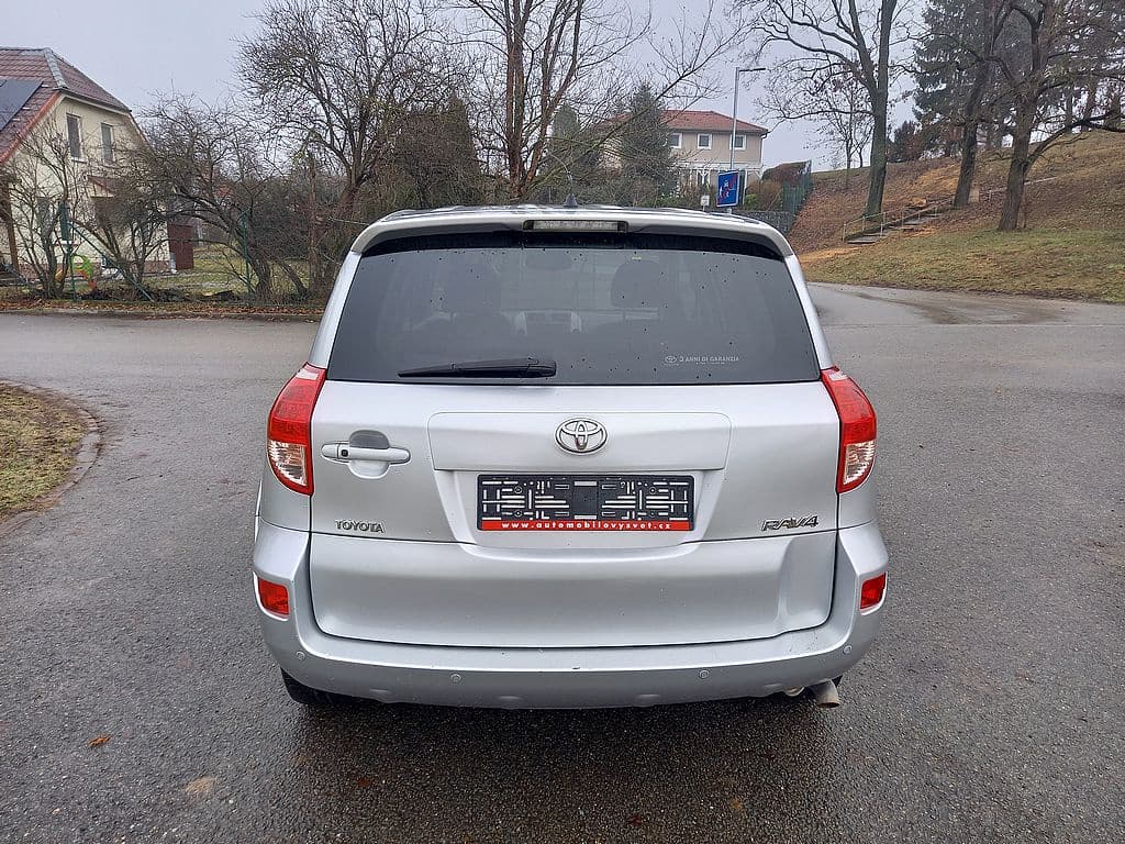 2007 Toyota RAV4 - 8