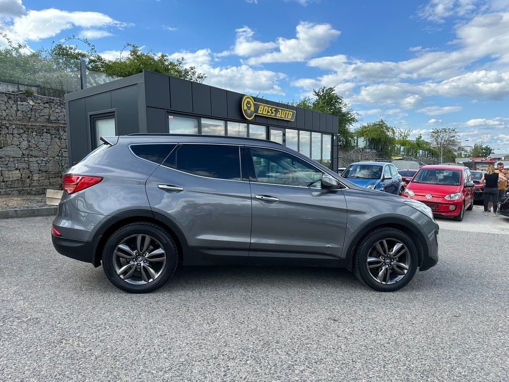 2013 Hyundai SANTA FE - 8