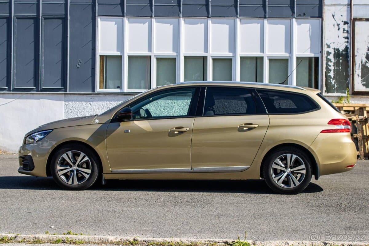 2018 Peugeot 308 - 8