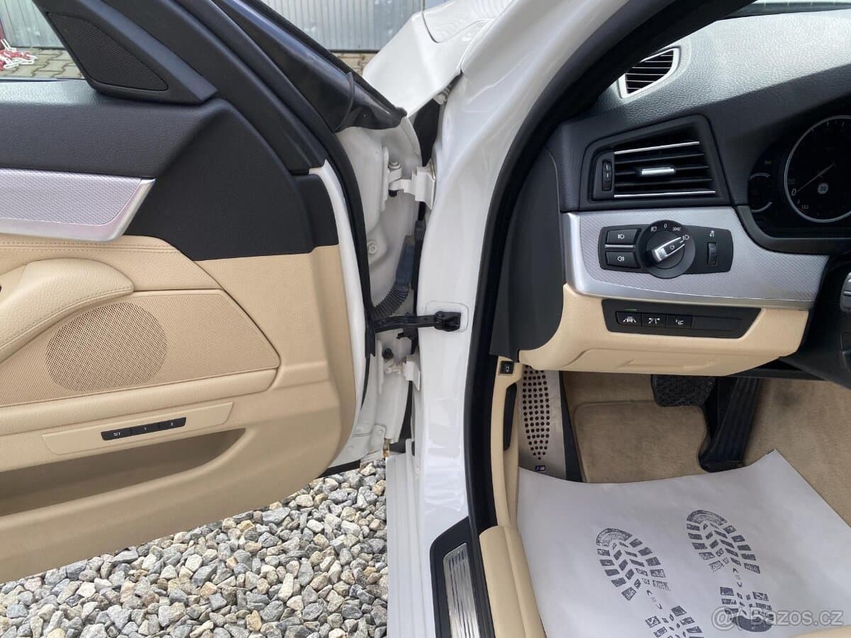 2016 BMW 5-SERIES - 8
