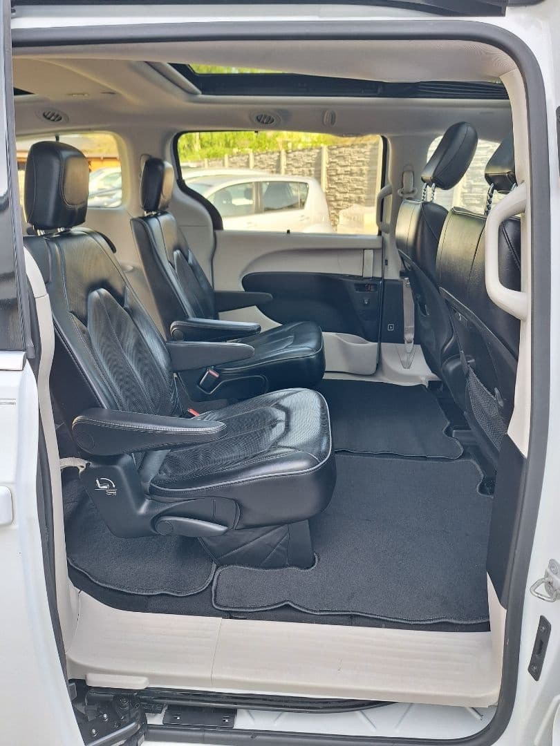 2018 Chrysler PACIFICA - 8