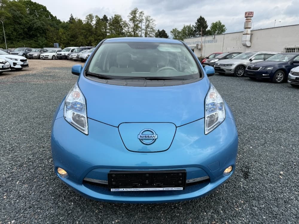 2011 Nissan LEAF - 8