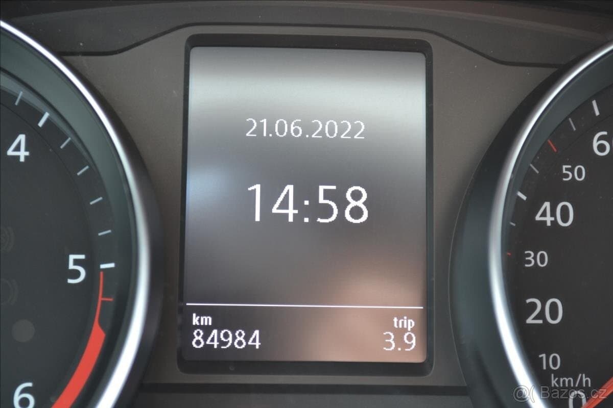 2019 Volkswagen PASSAT - 8