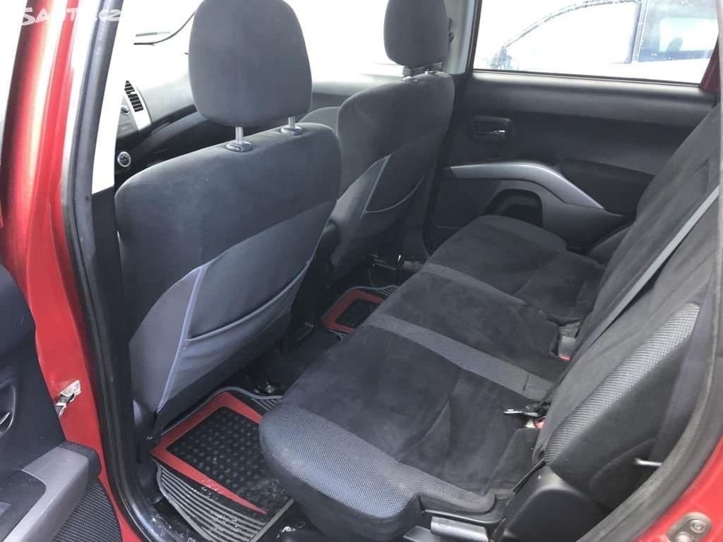 2009 Mitsubishi OUTLANDER - 8