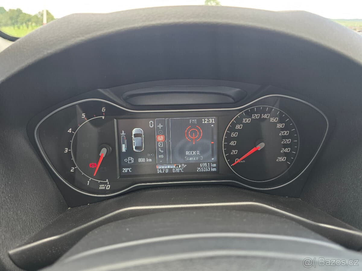 2012 Ford MONDEO - 8