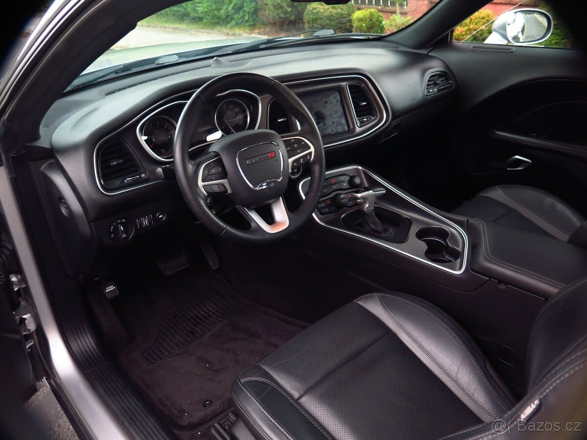 2018 Dodge CHALLENGER - 8