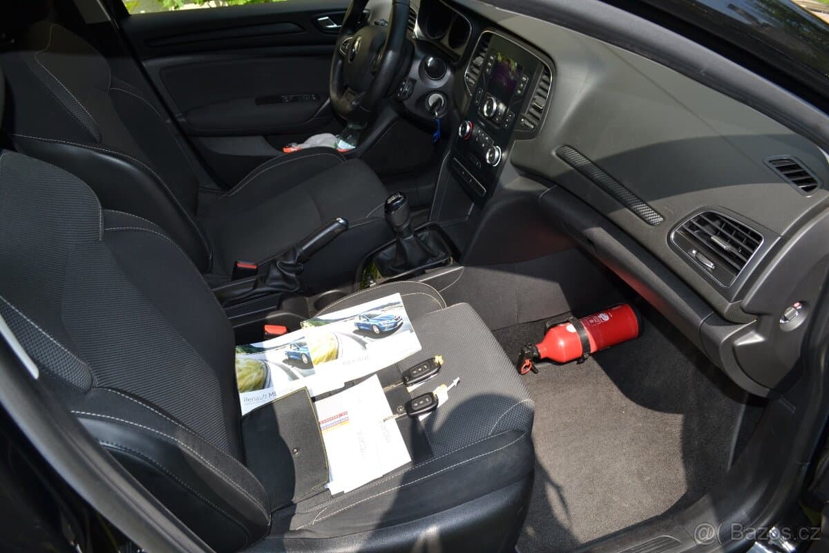 2016 Renault MEGANE - 8