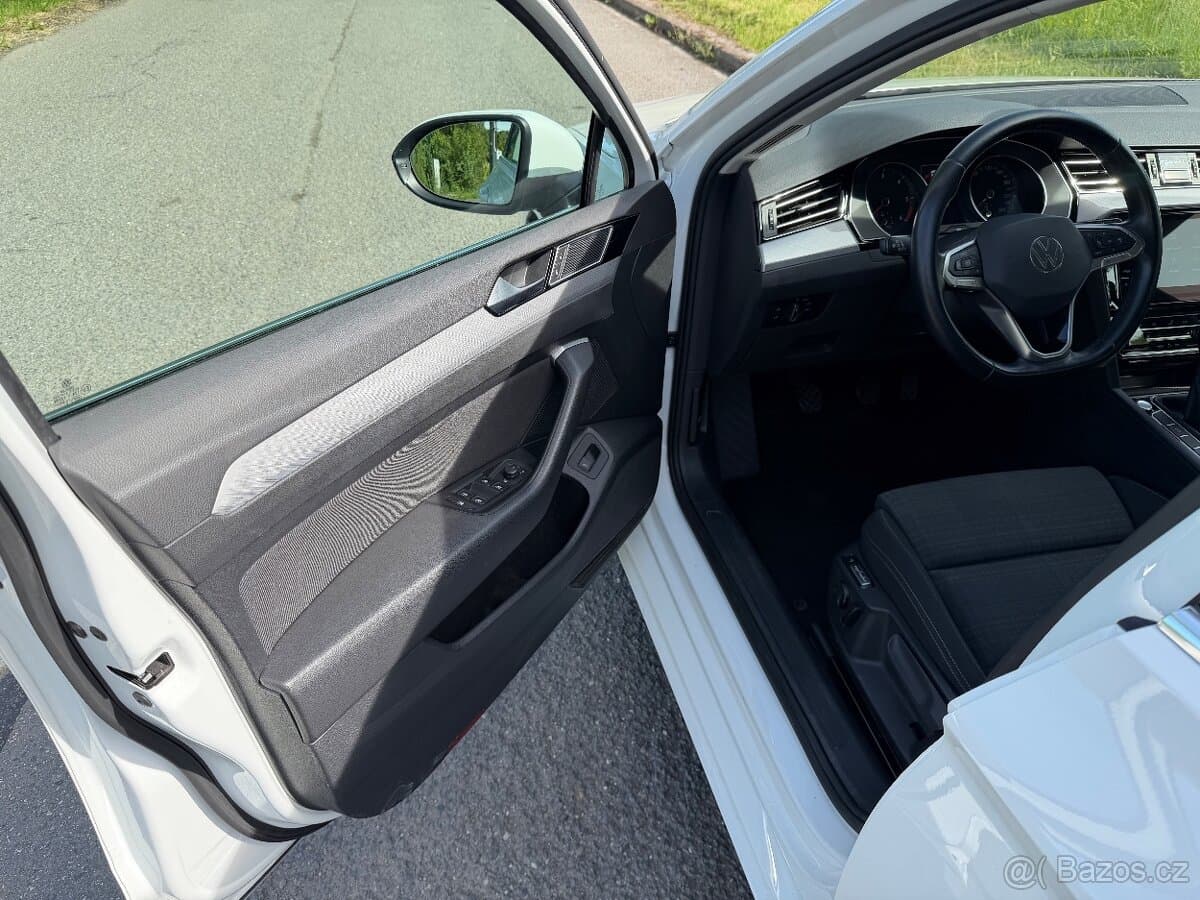 2021 Volkswagen PASSAT - 8