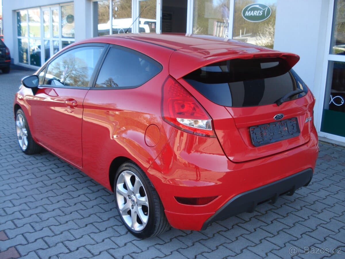 2009 Ford FIESTA - 8