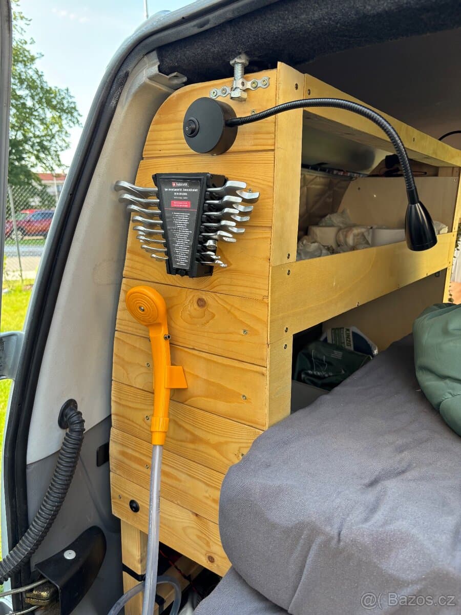 2001 Volkswagen CARAVELLE - 8