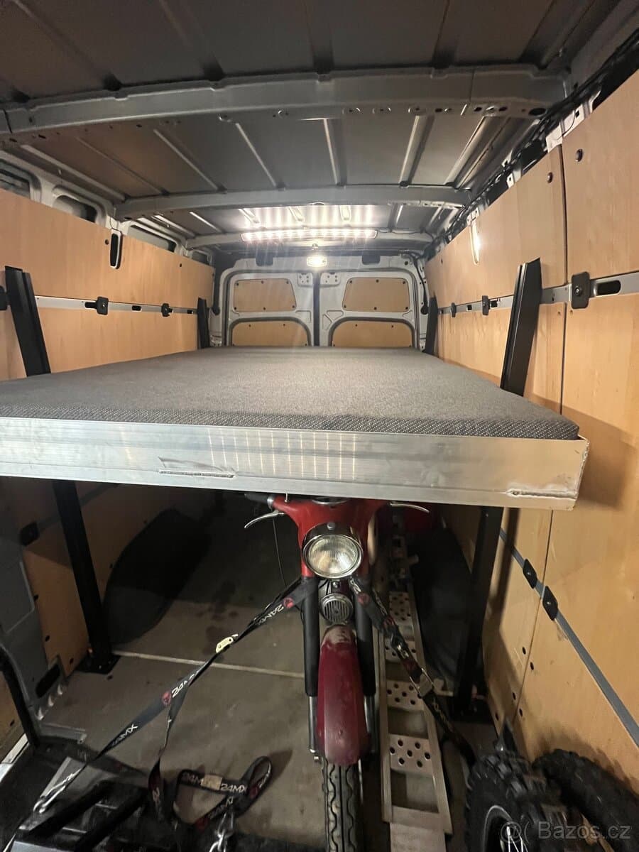 Mercedes-Benz SPRINTER - 8