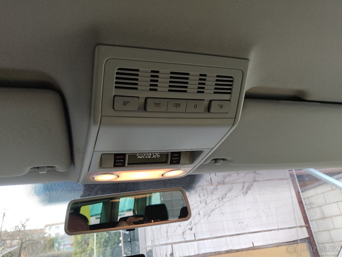 2010 Volkswagen CARAVELLE - 8