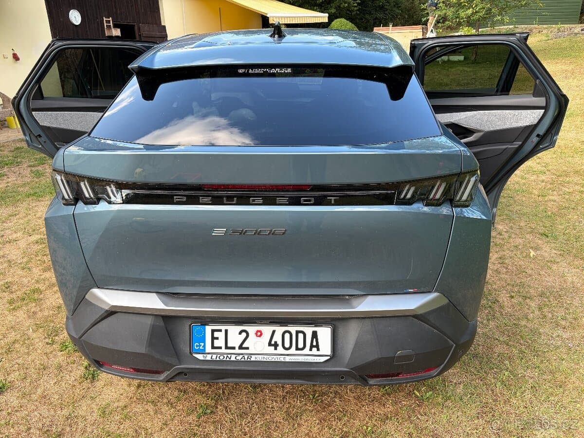 2025 Peugeot 3008 - 8