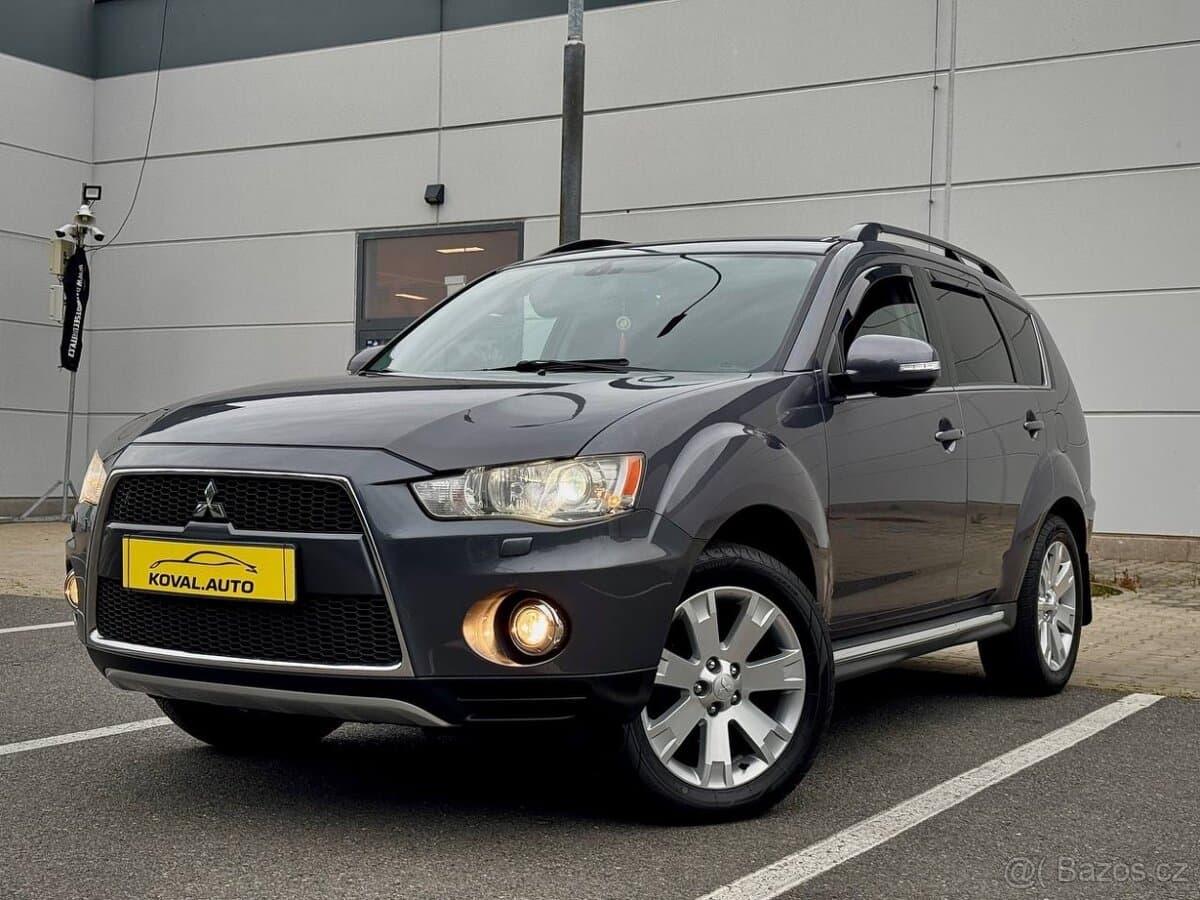 2011 Mitsubishi OUTLANDER - 8