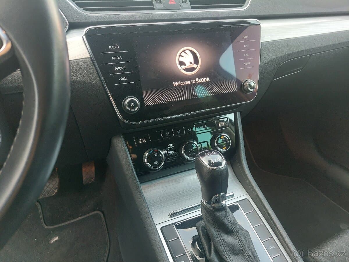 2021 Škoda SUPERB - 8