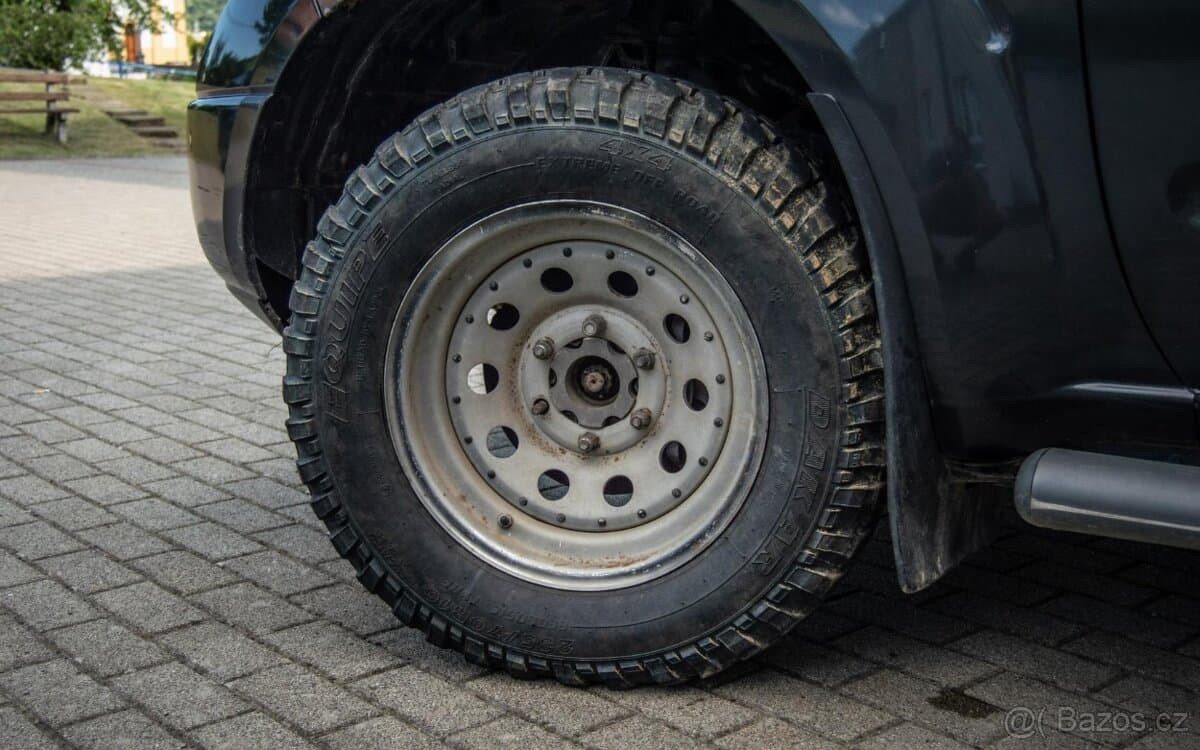 2008 Nissan NAVARA - 8