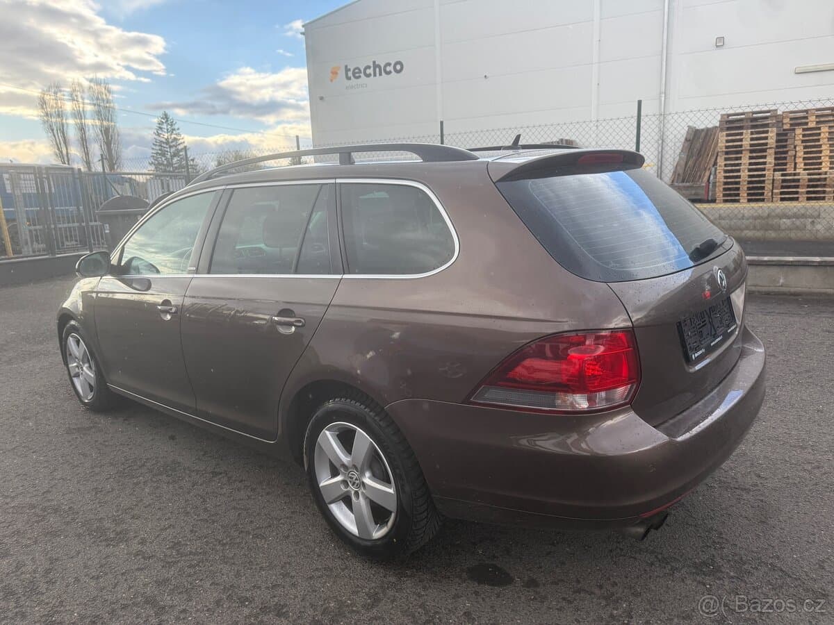 2012 Volkswagen GOLF - 8