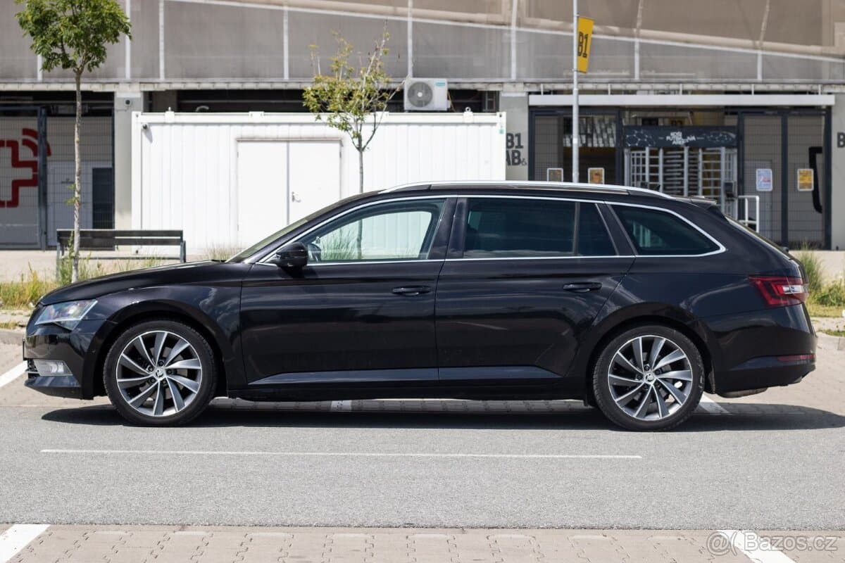 2015 Škoda SUPERB - 8