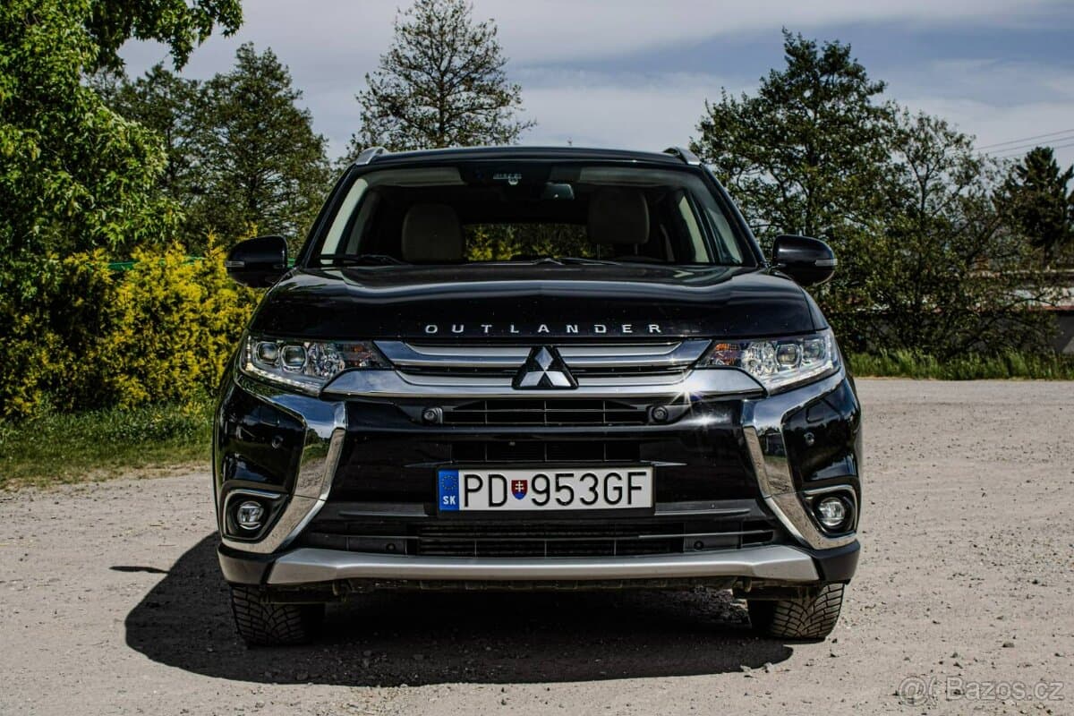 2018 Mitsubishi OUTLANDER - 8