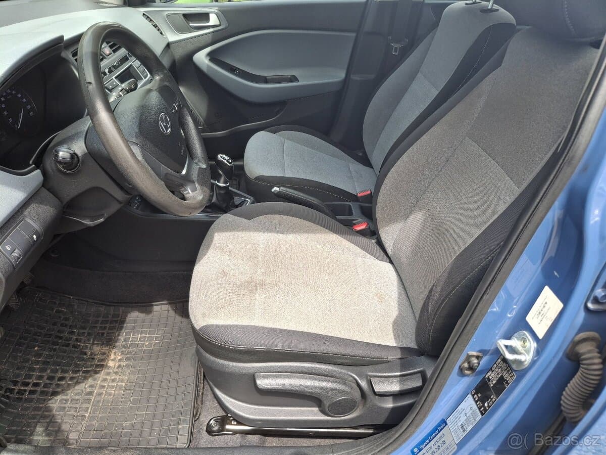 2015 Hyundai i20 - 8