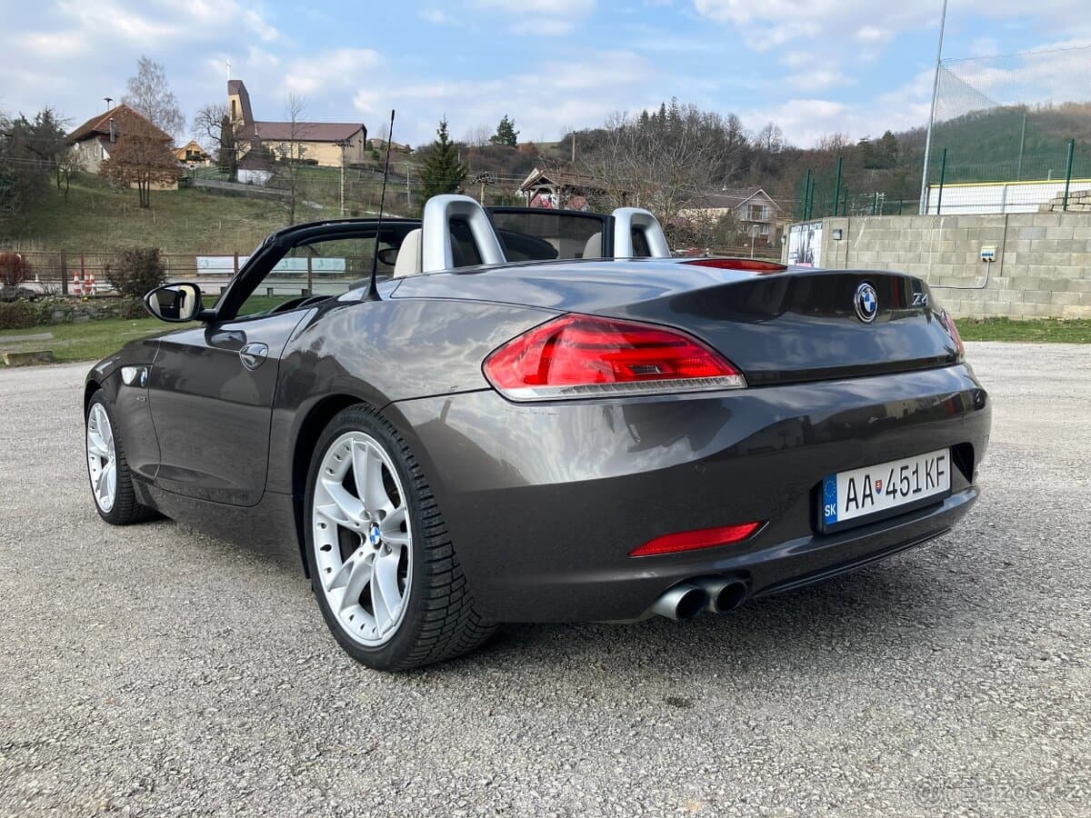 2010 BMW Z4 - 8
