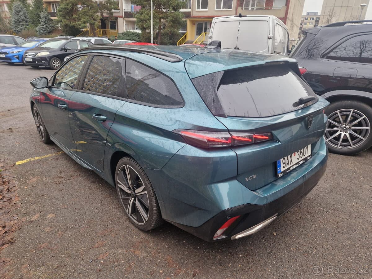 2023 Peugeot 308 - 8