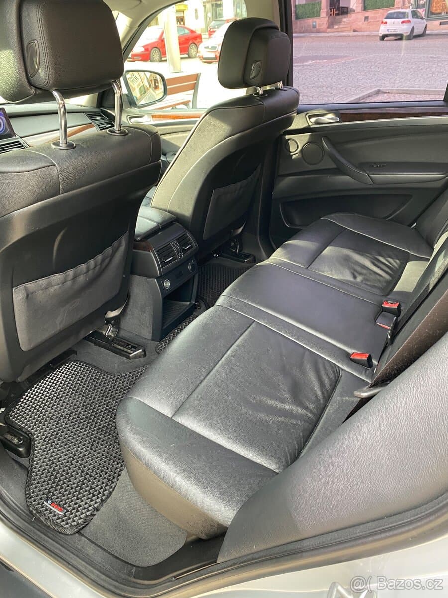 2012 BMW X5 - 8