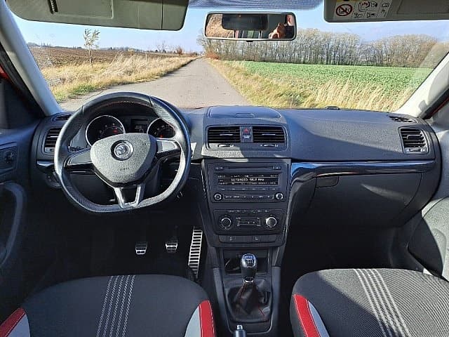 2015 Škoda YETI - 8