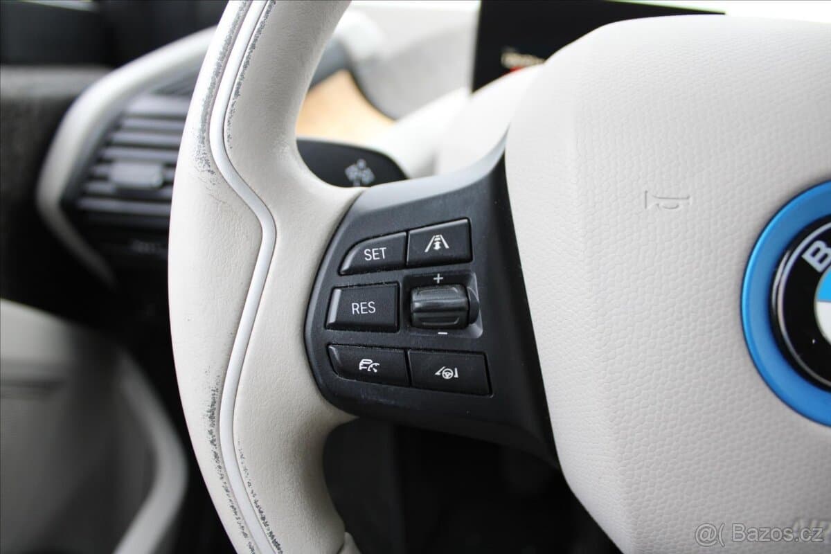 2015 BMW i3 - 8