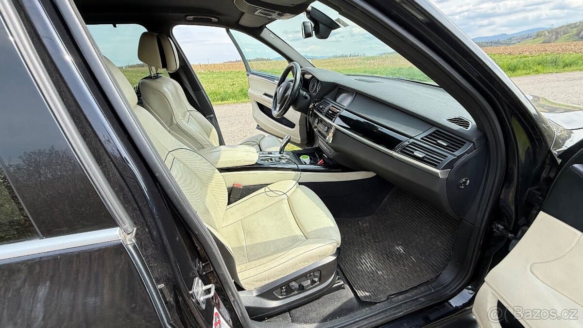 2011 BMW X5 - 8