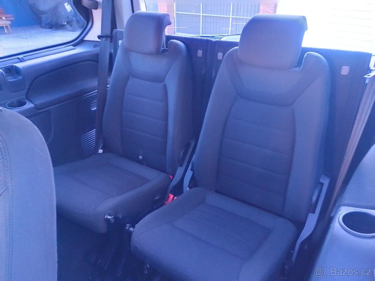 2012 Ford GALAXY - 8