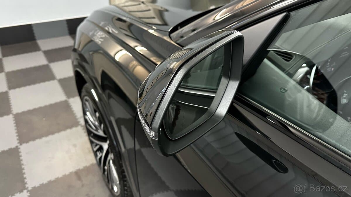 2025 Audi Q8 - 8