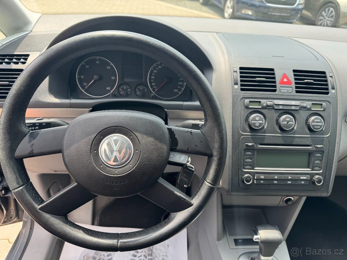 2004 Volkswagen TOURAN - 8