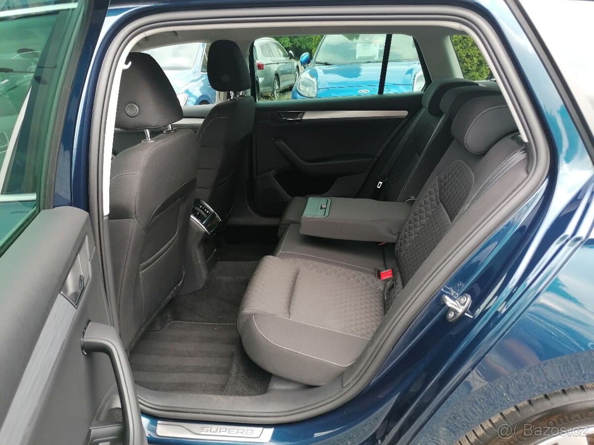 2022 Škoda SUPERB - 8