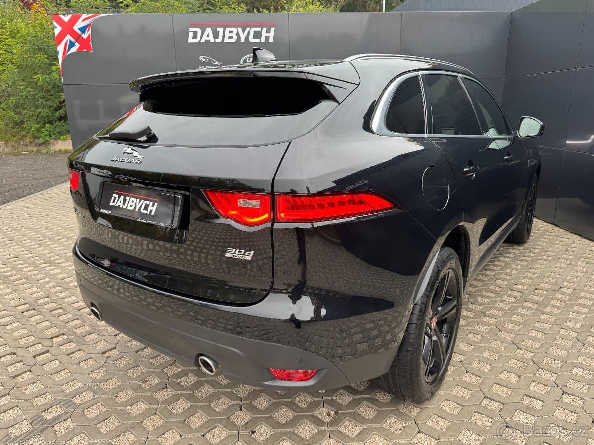 2017 Jaguar F-PACE - 8