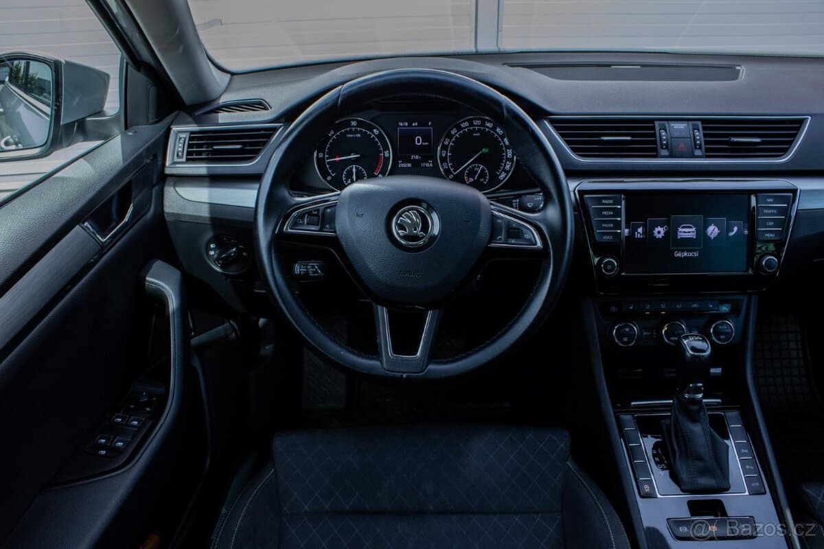2015 Škoda SUPERB - 8