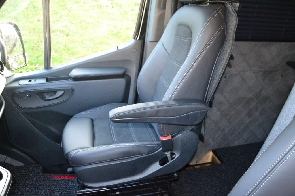 Mercedes-Benz SPRINTER - 8