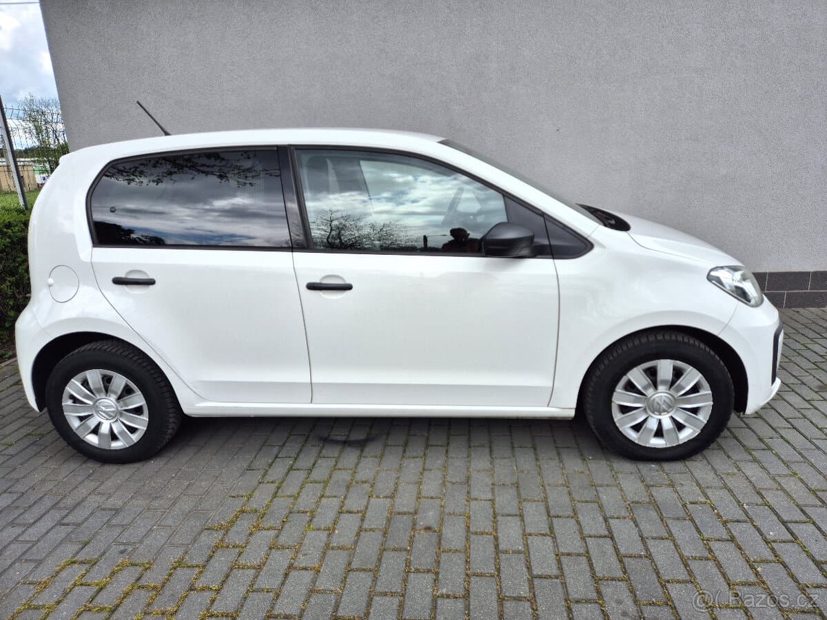 2018 Volkswagen UP! - 8