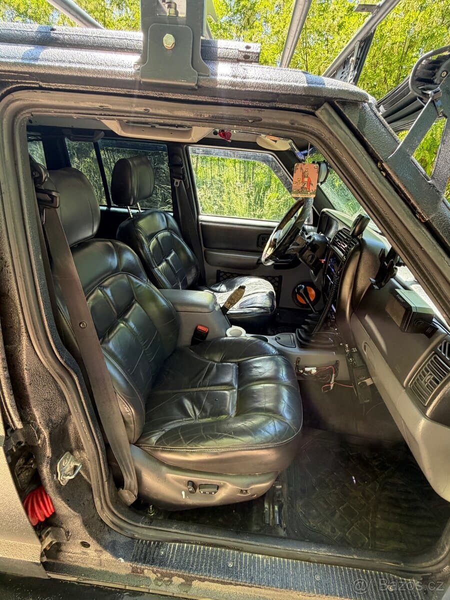 Jeep CHEROKEE - 8