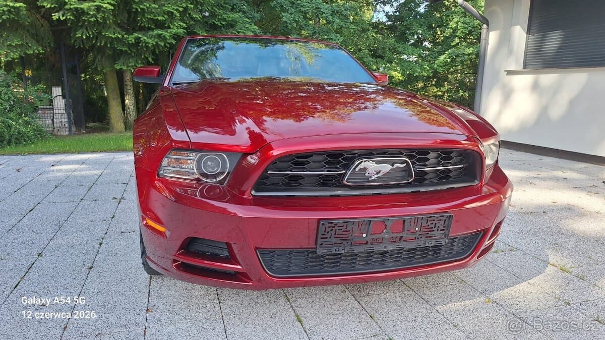 2013 Ford MUSTANG - 8