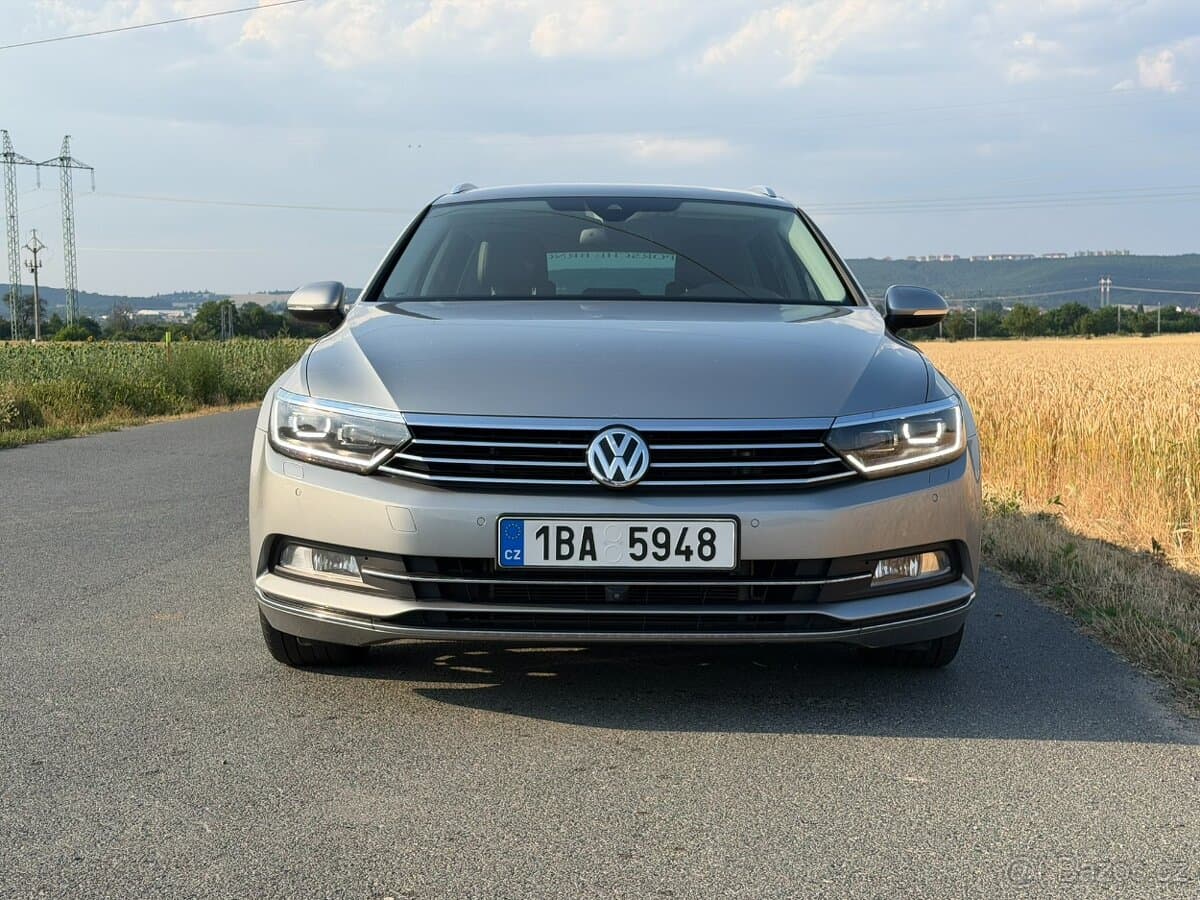 2015 Volkswagen PASSAT - 8
