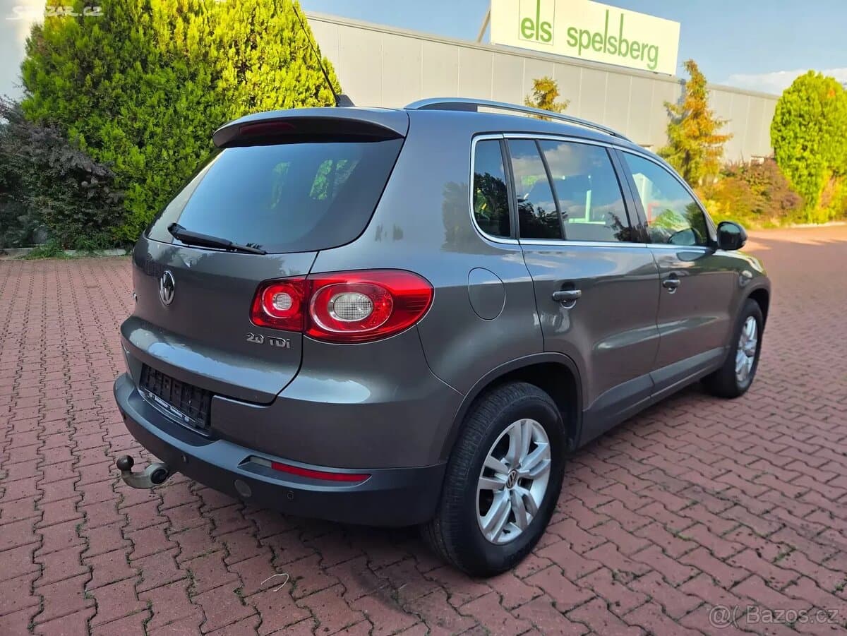 2009 Volkswagen TIGUAN - 8