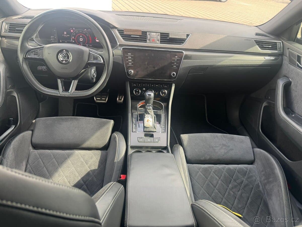 2020 Škoda SUPERB - 8