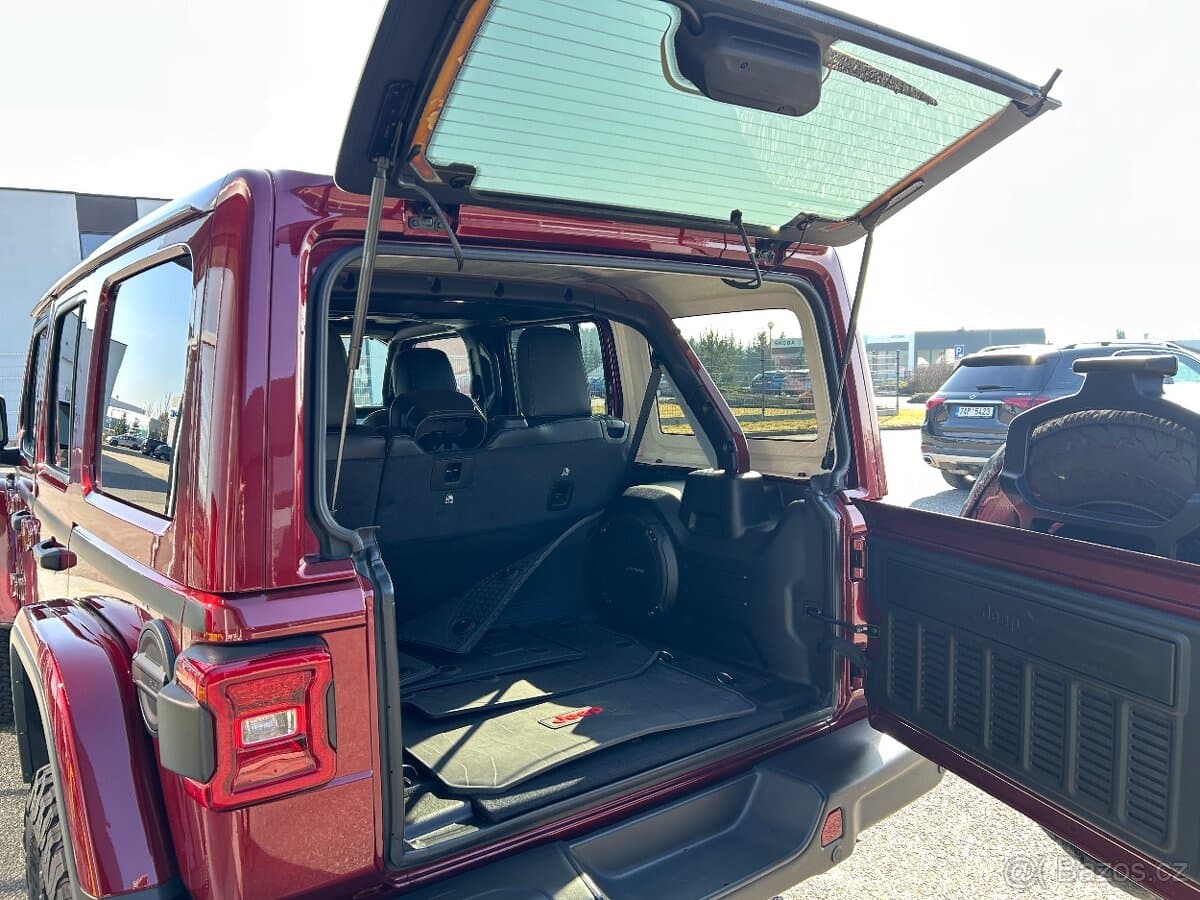 2023 Jeep WRANGLER - 8