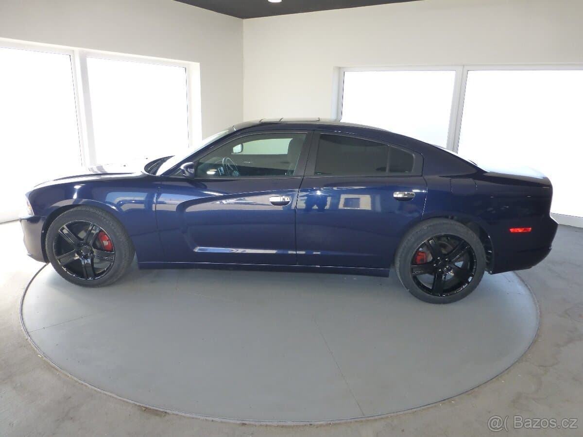 2013 Dodge CHARGER - 8